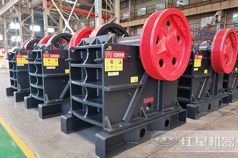 顎式珍珠巖破碎機(jī)圖片 顎式珍珠巖破碎機(jī)圖片