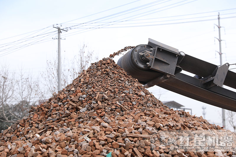 磚頭粉碎后可再生利用，解決資源問題