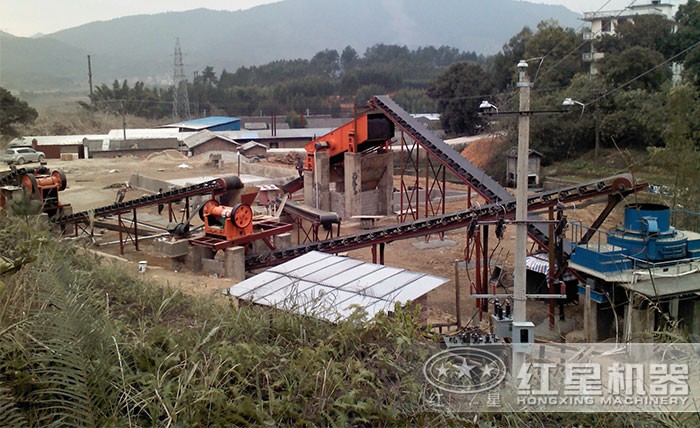 打石子設(shè)備生產(chǎn)線現(xiàn)場 打石子設(shè)備生產(chǎn)線現(xiàn)場