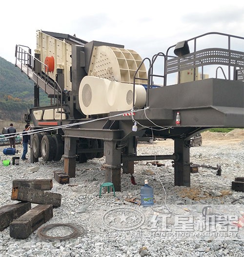 移動(dòng)重錘破碎站生產(chǎn)現(xiàn)場(chǎng) 移動(dòng)重錘破碎站生產(chǎn)現(xiàn)場(chǎng)