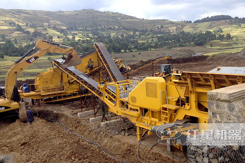 時(shí)產(chǎn)80噸“車載鄂式粉碎機(jī)+車載反擊式粉碎機(jī)”現(xiàn)場