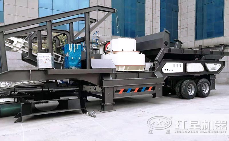 移動(dòng)式制砂機(jī)有輪胎方便移動(dòng)